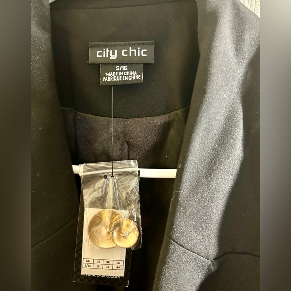 City Chic Classic Black Jacket - Picture 3 of 3